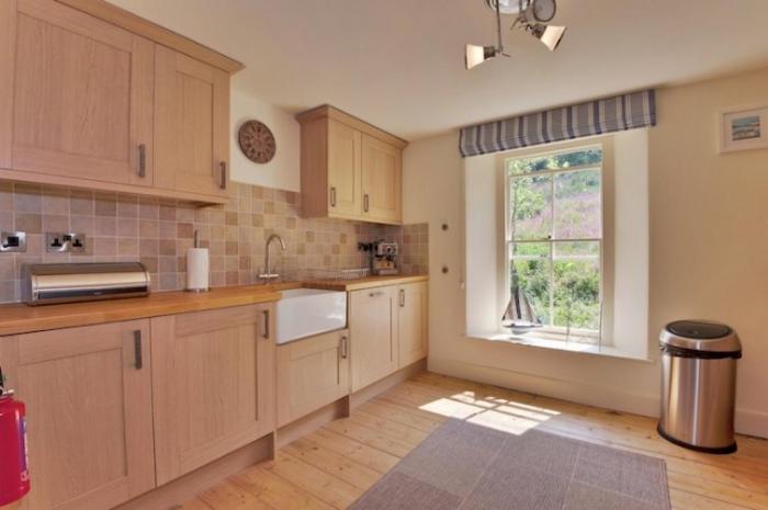 Coombe Villa - image 15