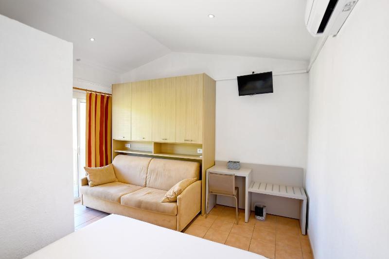 Double room without kitchen  image 4