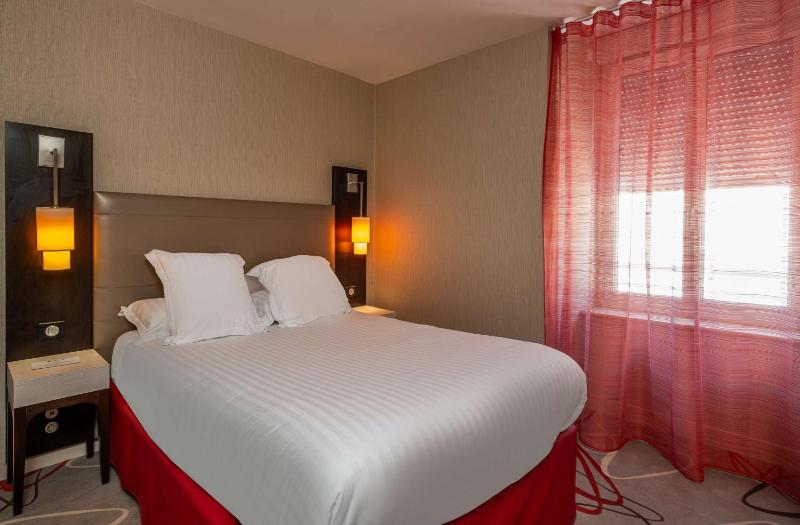 Business Single Room image 3