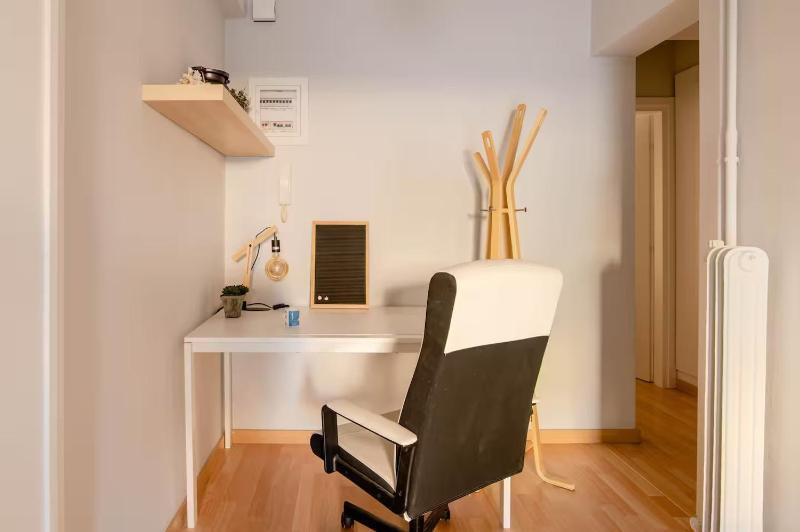 Athenian Entertainment & Relaxation Hub - image 7