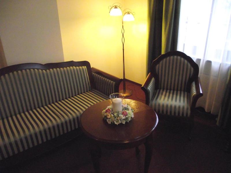 Double or Twin Room with Extra Bed image 2