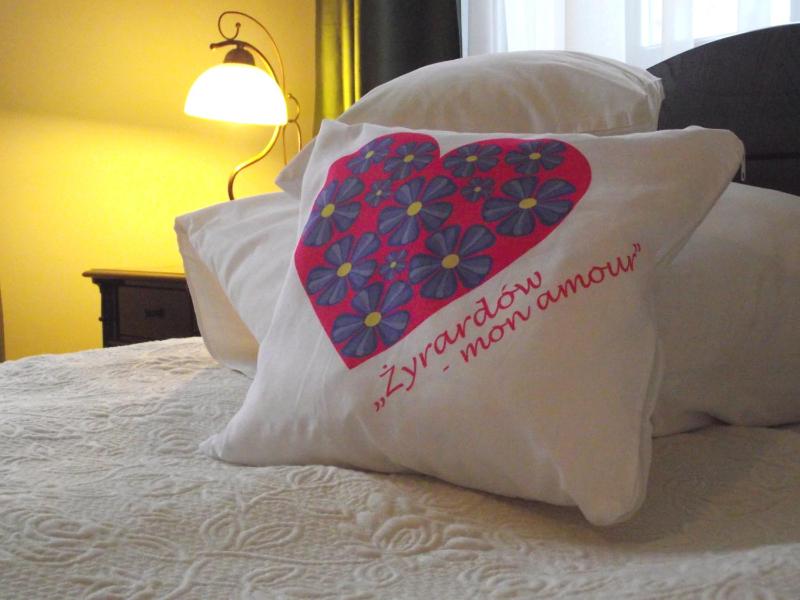 Single Room image 3