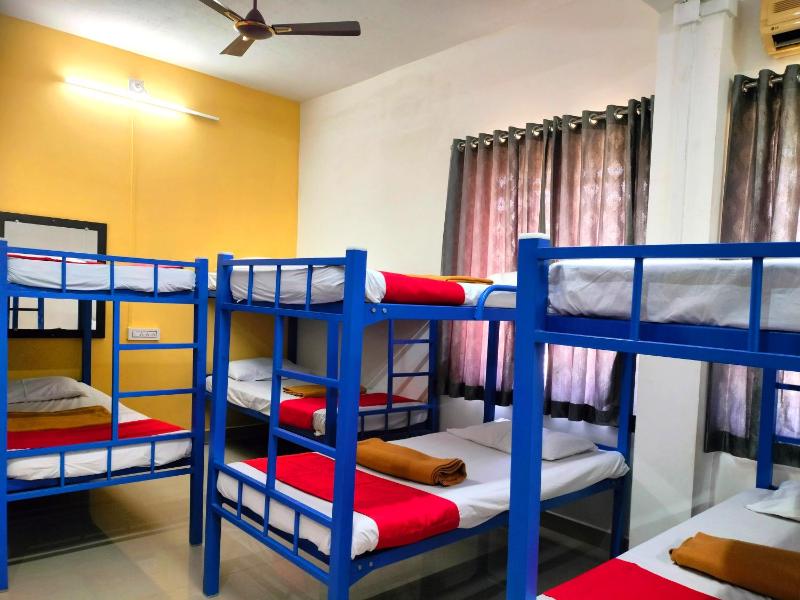 Naadi stayinn -Premium Rooms - image 9