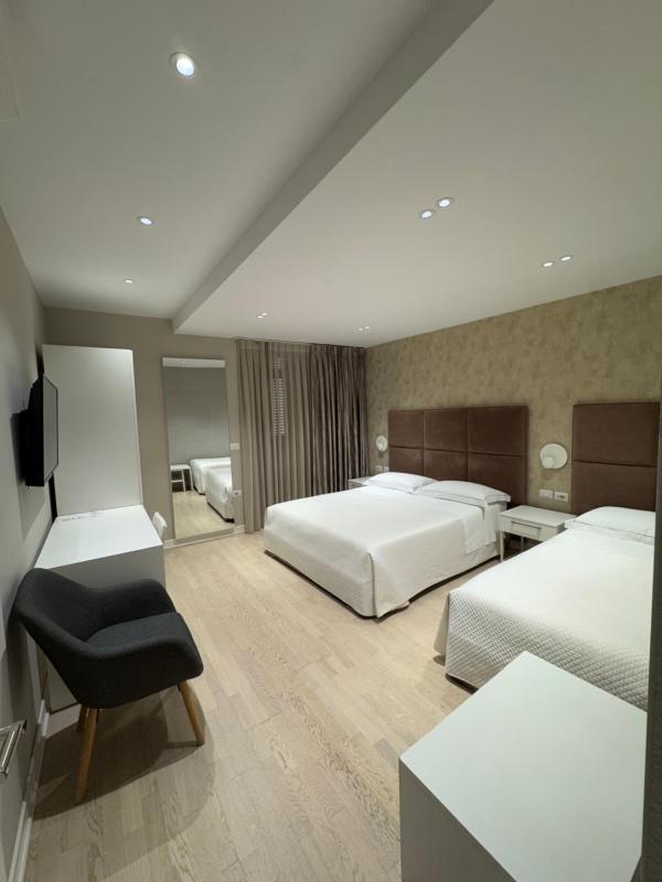 Triple Room image 4