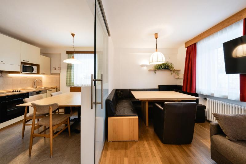 Three-Bedroom Apartment image 3