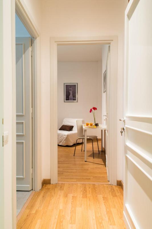 Deluxe Triple Room image 3