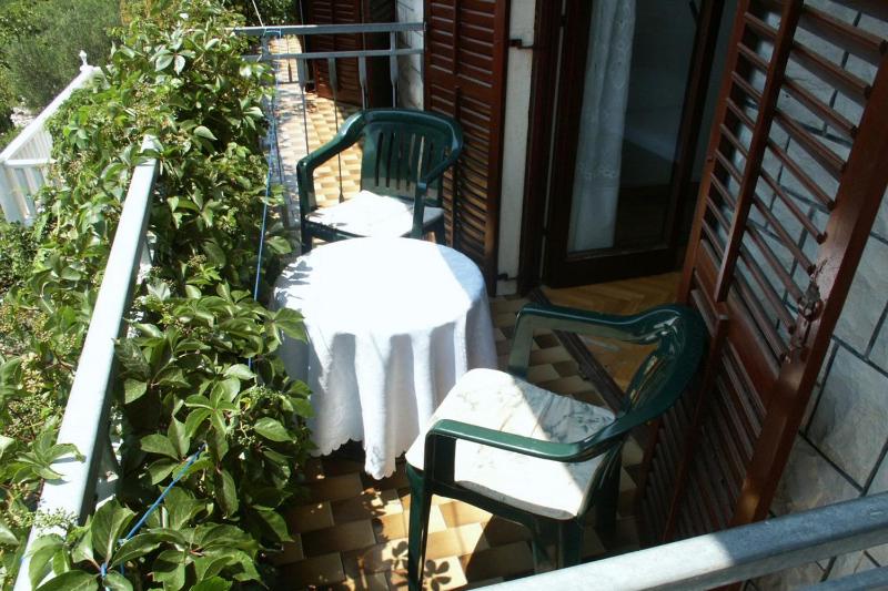 Apartment with Terrace and Sea View image 3