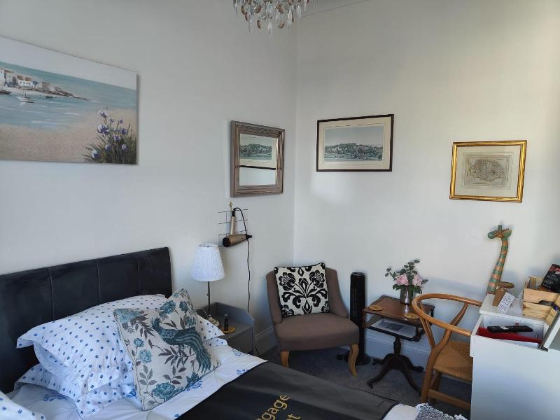 Superior Double Room image 3