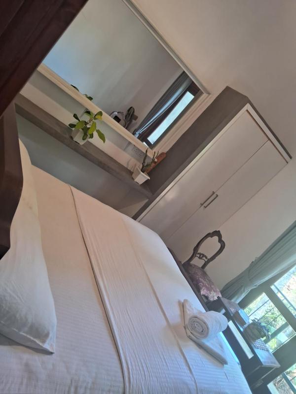 Taku Home Stay - image 8