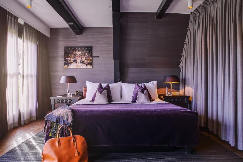 Executive Suite image 1