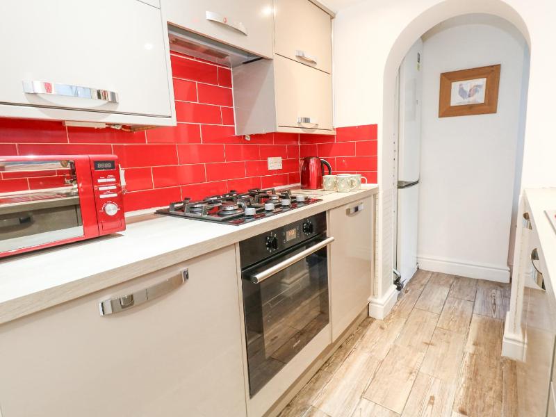 Garibaldi Cottage - image 4