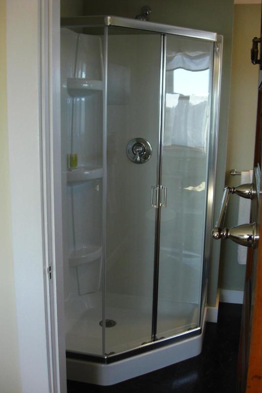 King Room image 2