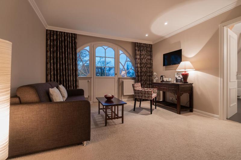 Deluxe Junior Suite image 3