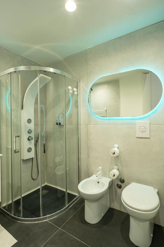 Superior Double Room image 2