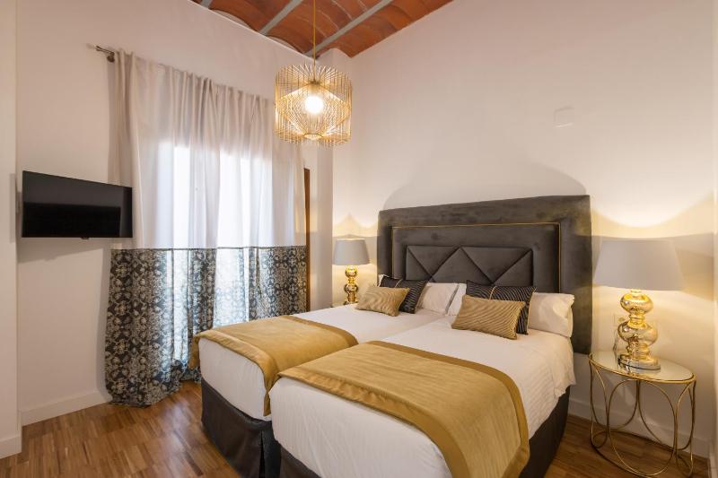 Two-Bedroom Apartment (5 Adults) image 3
