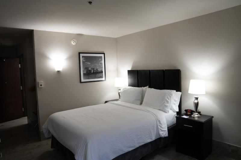 Standard Room image 2