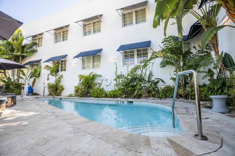 Oceanside Hotel - image 18