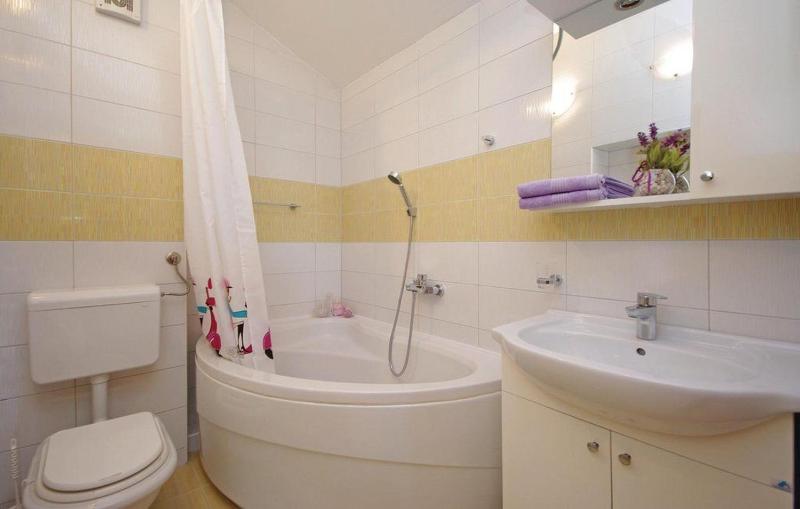 Apartments Pavlinovic - image 2