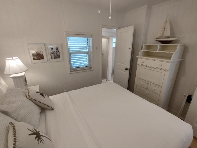 Bungalow Beach Resort - image 41