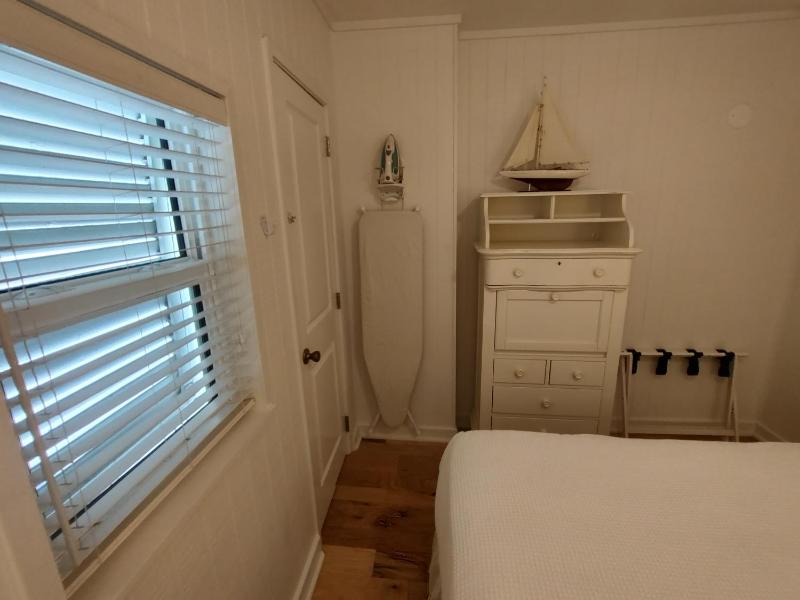 Bungalow Beach Resort - image 21