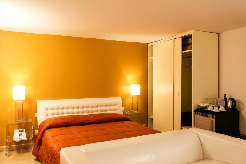 Triple Room image 4