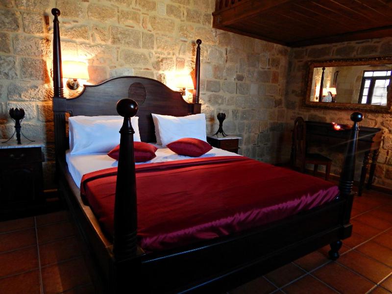 S.Nikolis' Historic Boutique Hotel - image 11