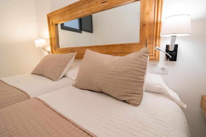 Center Suites San Eloy - image 2