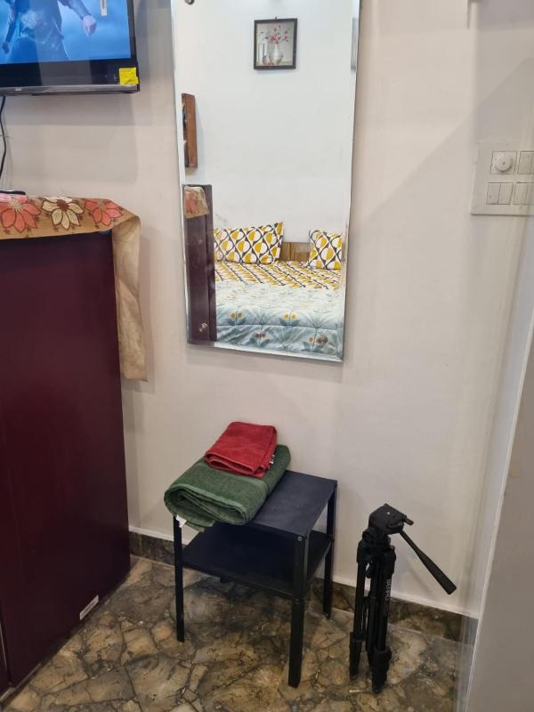 HOmeTEL-1 Bedroom Bath n kitchen Studio Apartment By Pushpanjali QLH - image 6