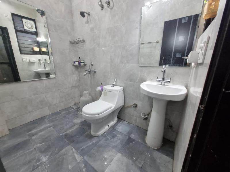 HOmeTEL-1 Bedroom Bath n kitchen Studio Apartment By Pushpanjali QLH - image 47