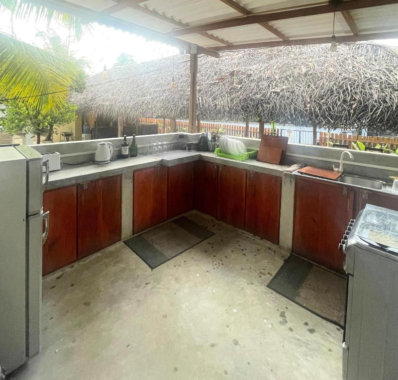 Chilli Croc CoLiving Hiriketiya - image 13