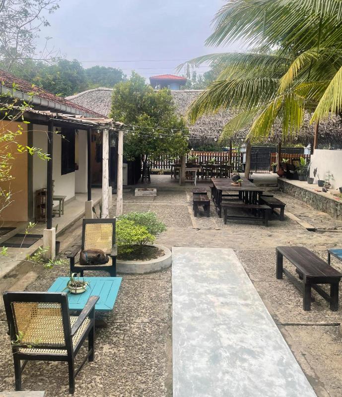 Chilli Croc CoLiving Hiriketiya - image 12