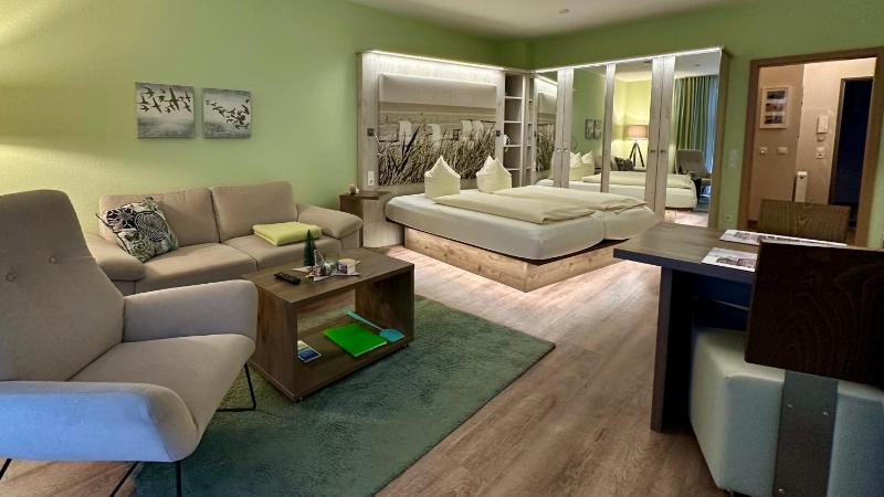 Studio Apartment image 3