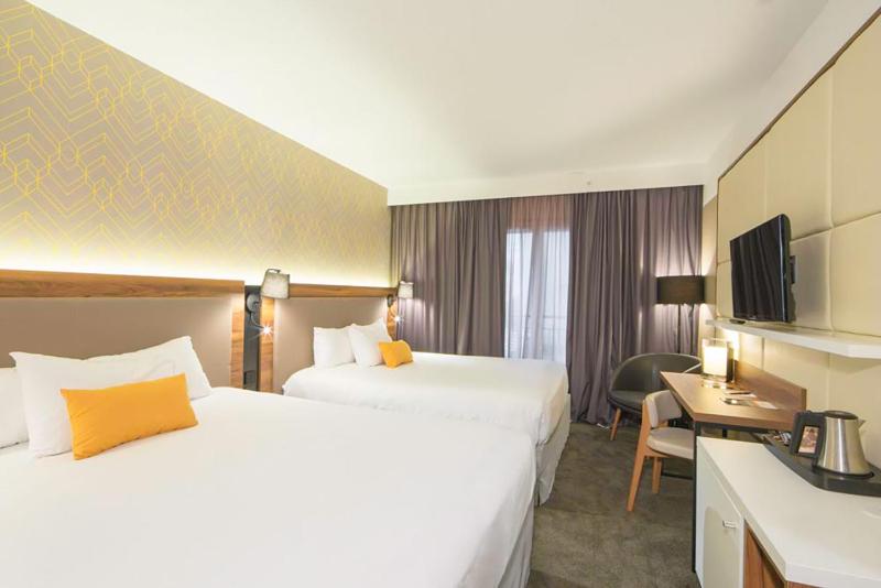 Classic Quadruple Room image 1