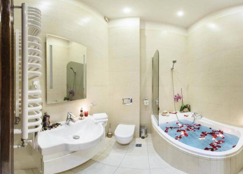 Superior Apartment image 1