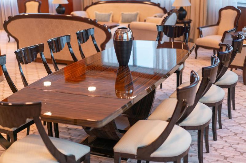 Presidential Suite image 4