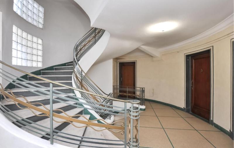 Gorgeous Apartment In Cannes With House Sea View - image 28