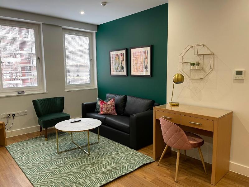 One-Bedroom Apartment image 3