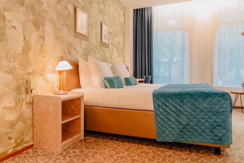 Superior Double Room image 3