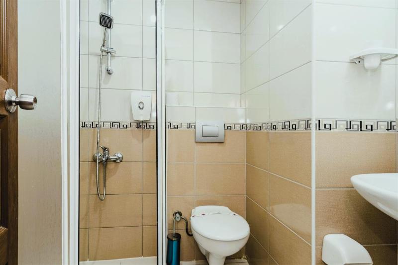 Standard Room image 2