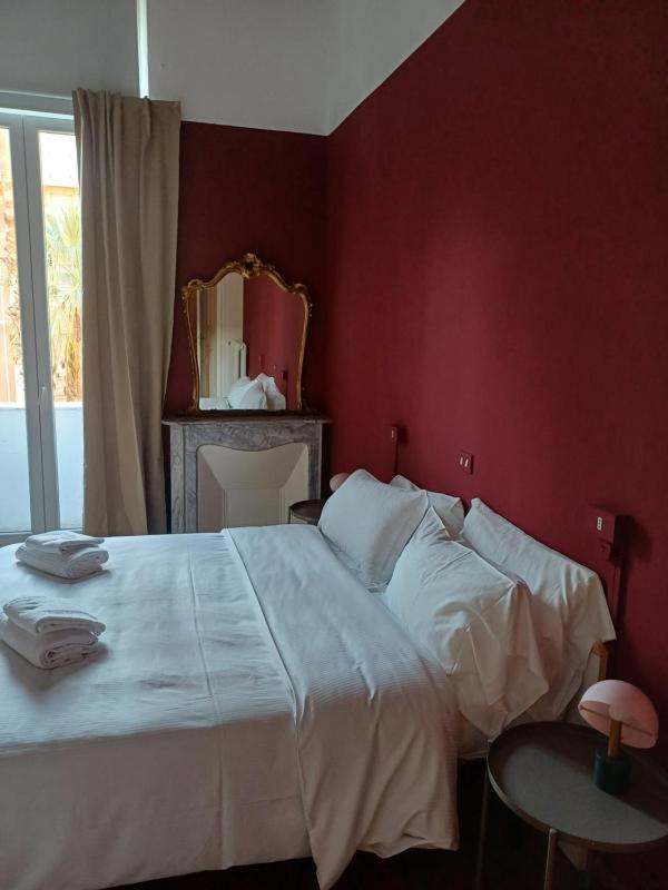 Double or Twin Room image 3