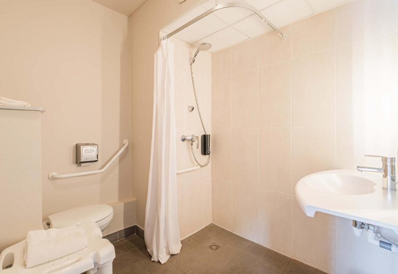 Double Room - Disability Access image 2