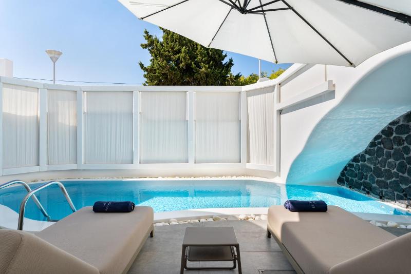 One-Bedroom Apartment with Private Pool  image 1