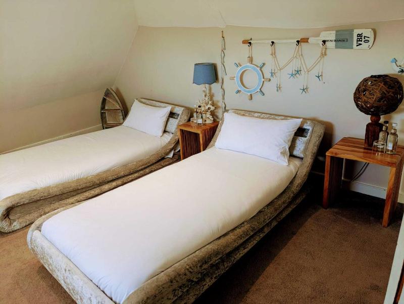 Superior Quadruple Room image 2