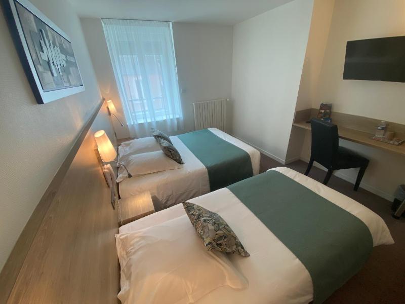Comfort Triple Room image 1