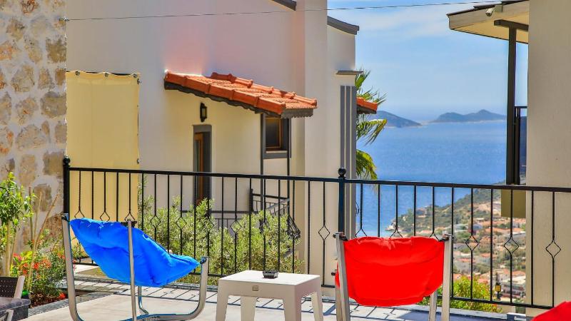 Kalkan 5 Bedroom Luxury Villa with Private Pool - image 3