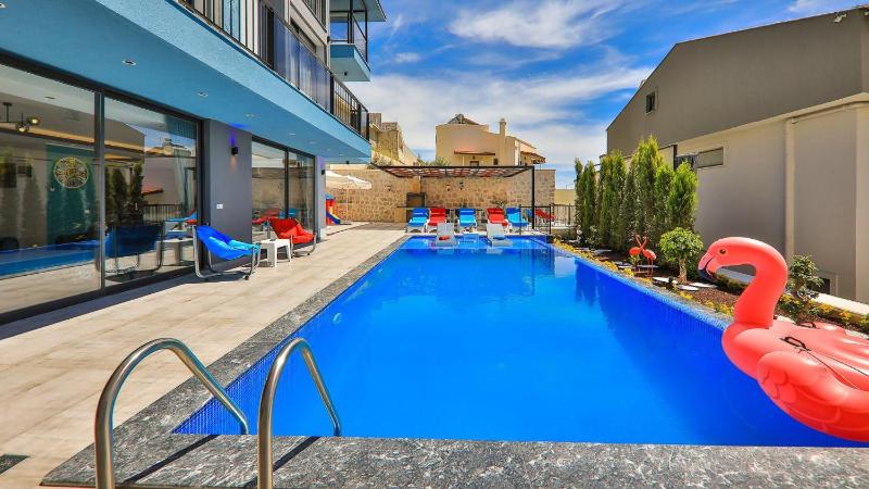 Kalkan 5 Bedroom Luxury Villa with Private Pool - image 18