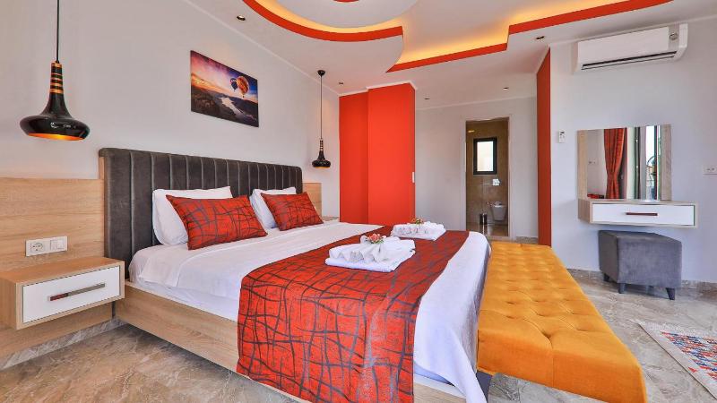 Kalkan 5 Bedroom Luxury Villa with Private Pool - image 17