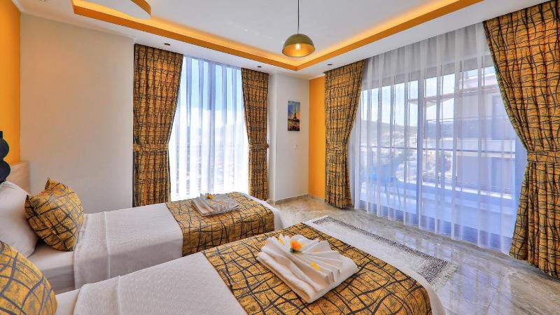 Kalkan 5 Bedroom Luxury Villa with Private Pool - image 47