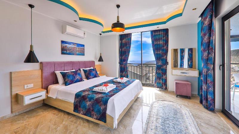 Kalkan 5 Bedroom Luxury Villa with Private Pool - image 14
