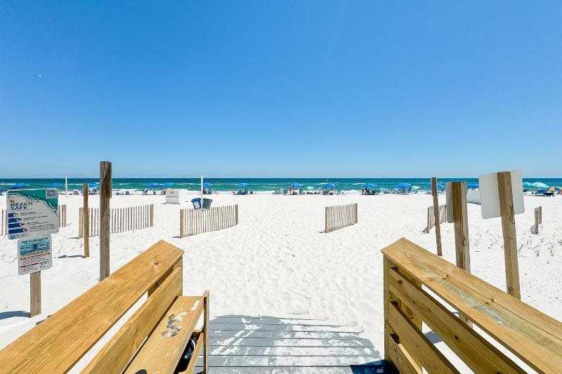 Island Royale 902 - image 23